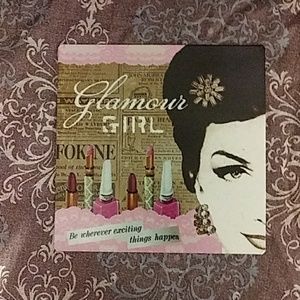 Cute glmamour girl wall decor